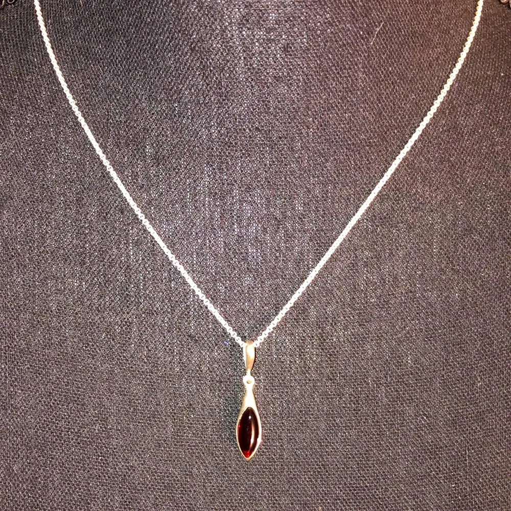 Genuine Dark Amber and silver necklace set with matching lever back earrings - Picture 1 of 6